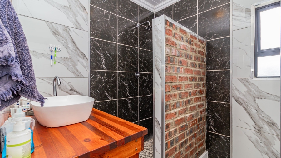 2 Bedroom Property for Sale in Franskraal Western Cape